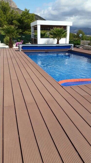 Swimming Pool Decking